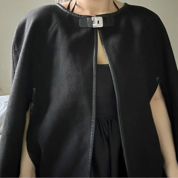 Calvin Klein Cape - Picture 3 of 5